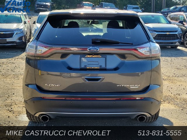 Used 2018 Ford Edge Titanium w/ Technology Package FWD image 4