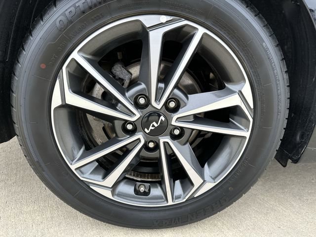 Used 2023 Kia Forte LXS image 21