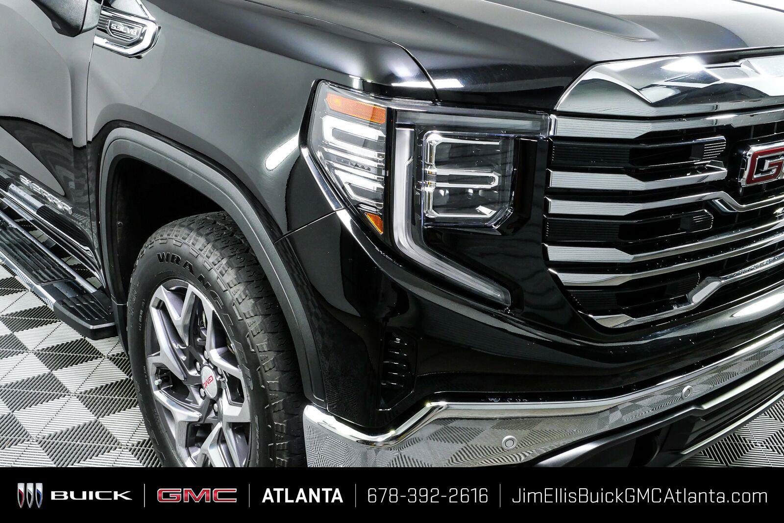 Certified 2024 GMC Sierra 1500 SLT w/ SLT Premium Plus Package AWD/4WD image 35