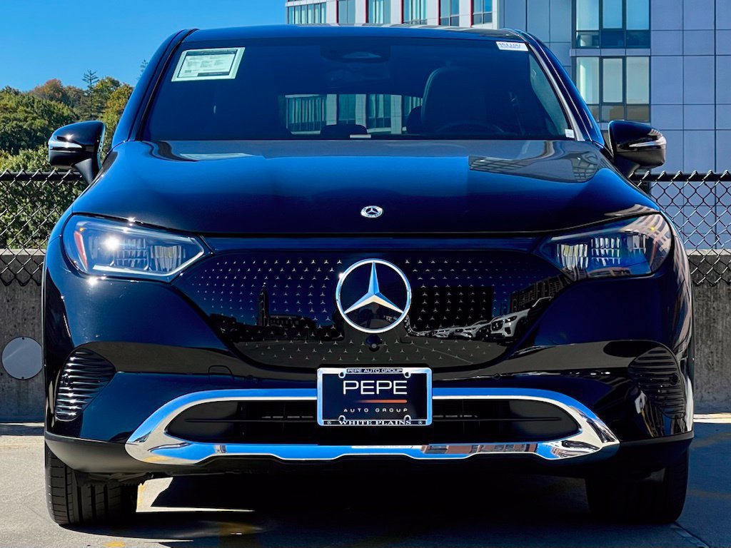 Certified 2023 Mercedes-Benz EQE 350+ 4MATIC SUV image 3