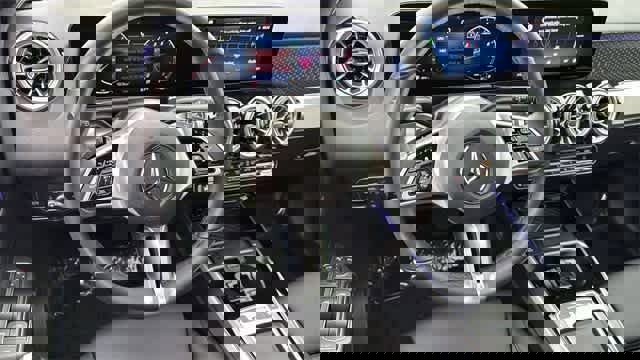 Used 2025 Mercedes-Benz GLB 250 4MATIC image 26