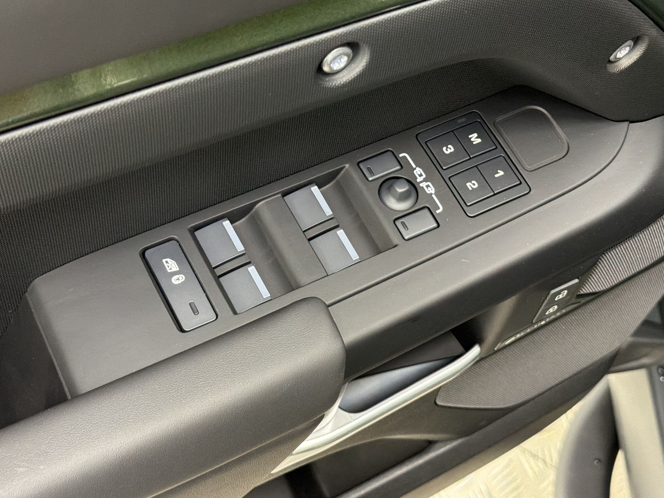 New 2026 Land Rover Defender 110 S AWD/4WD image 26