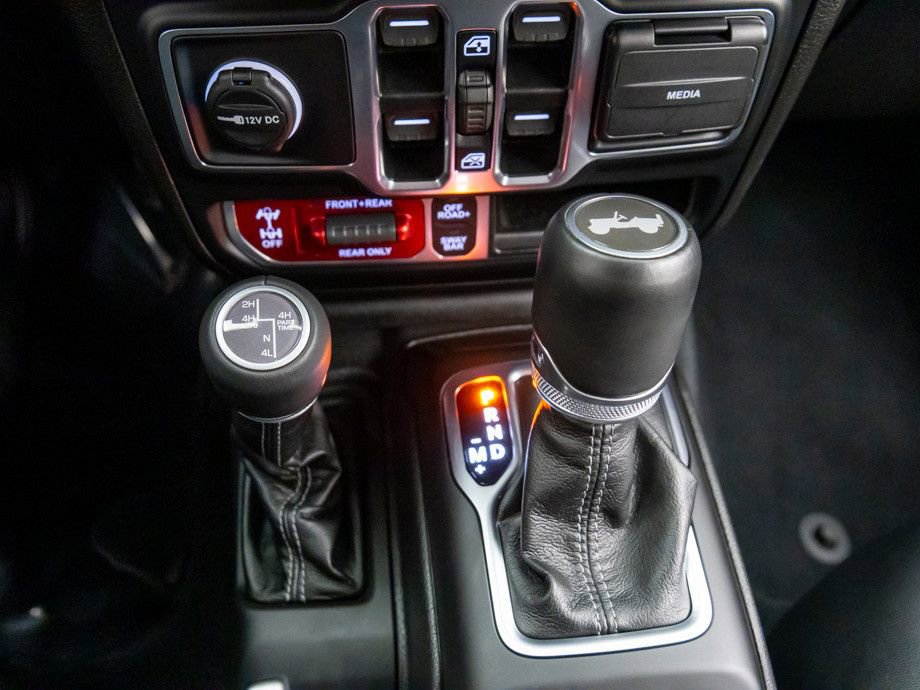 Used 2024 Jeep Wrangler Unlimited Rubicon 4xe image 29