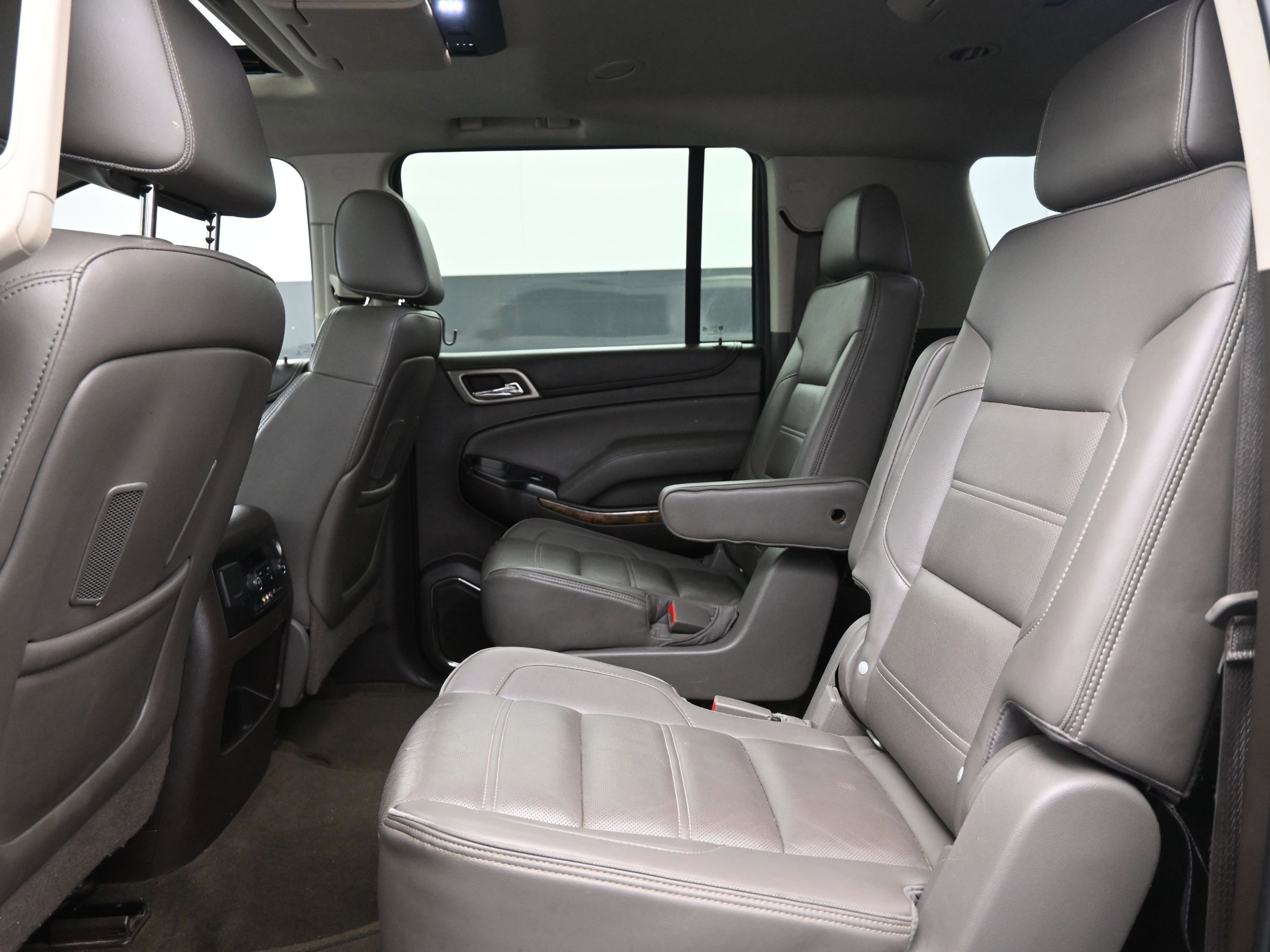 Used 2016 GMC Yukon XL Denali w/ Open Road Package image 13