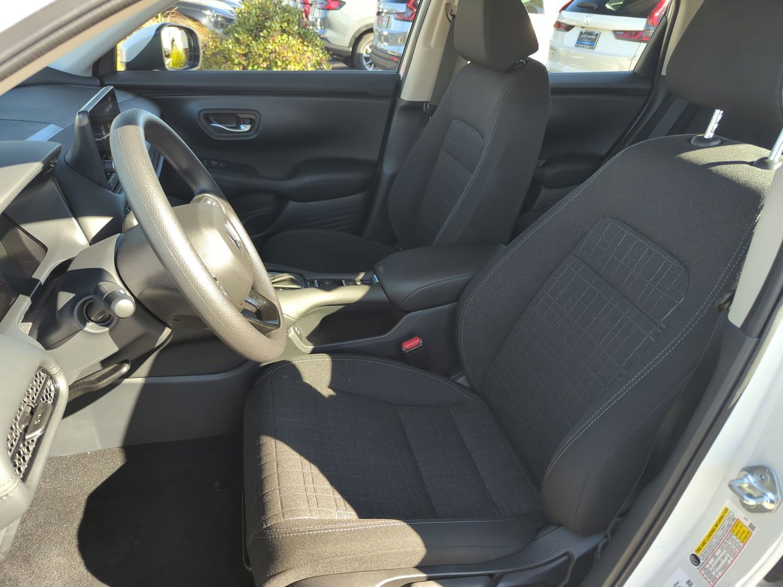 Used 2025 Honda HR-V LX image 16