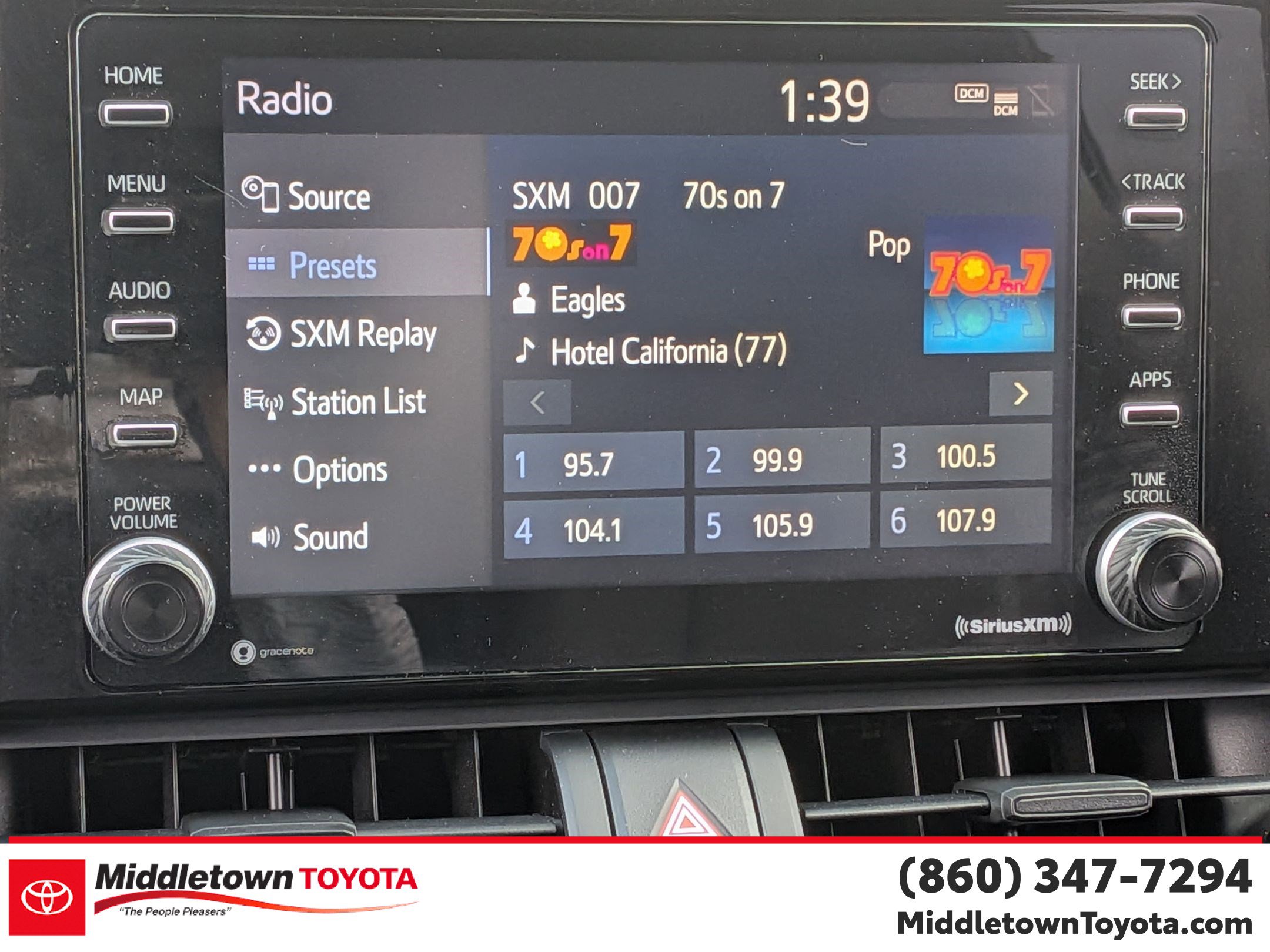 Used 2021 Toyota RAV4 SE w/ Weather & Moonroof Package AWD/4WD image 18