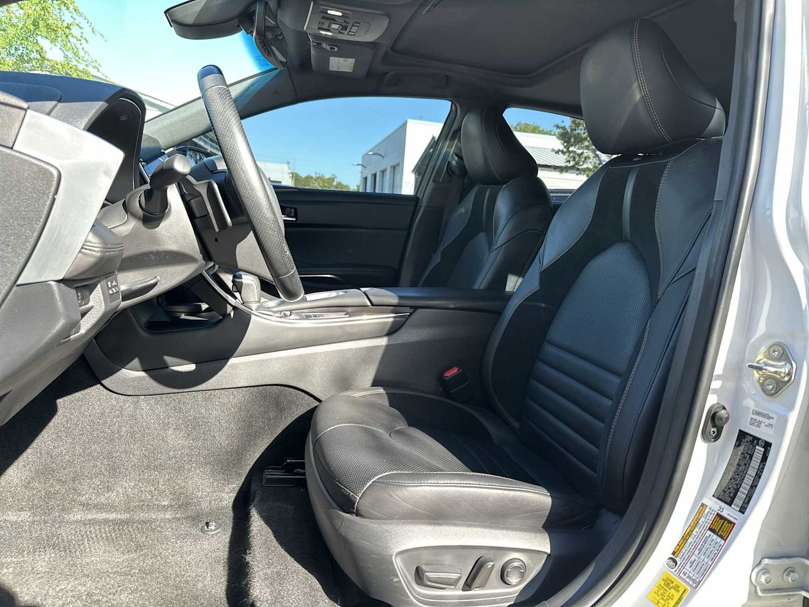 Used 2021 Toyota Avalon XSE FWD image 15