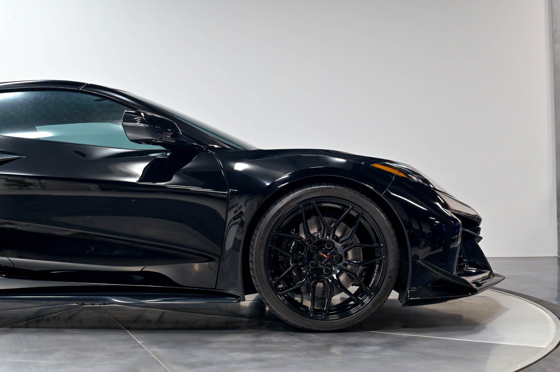 Used 2025 Chevrolet Corvette Z06 RWD image 26