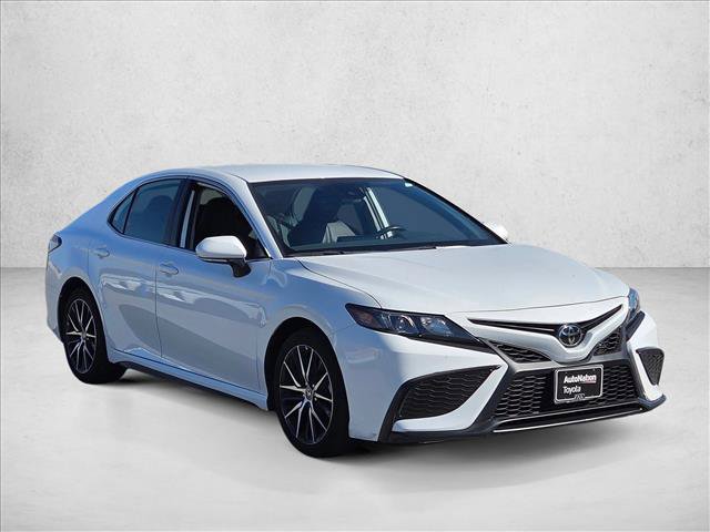 Used 2024 Toyota Camry SE w/ Blackout Package (TMS) FWD image 4
