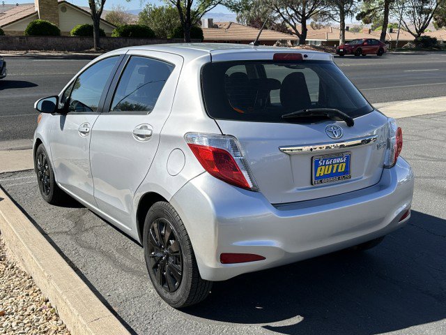 Used 2014 Toyota Yaris L image 5