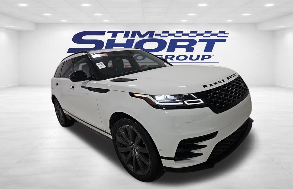Used 2019 Land Rover Range Rover Velar R-Dynamic HSE image 3