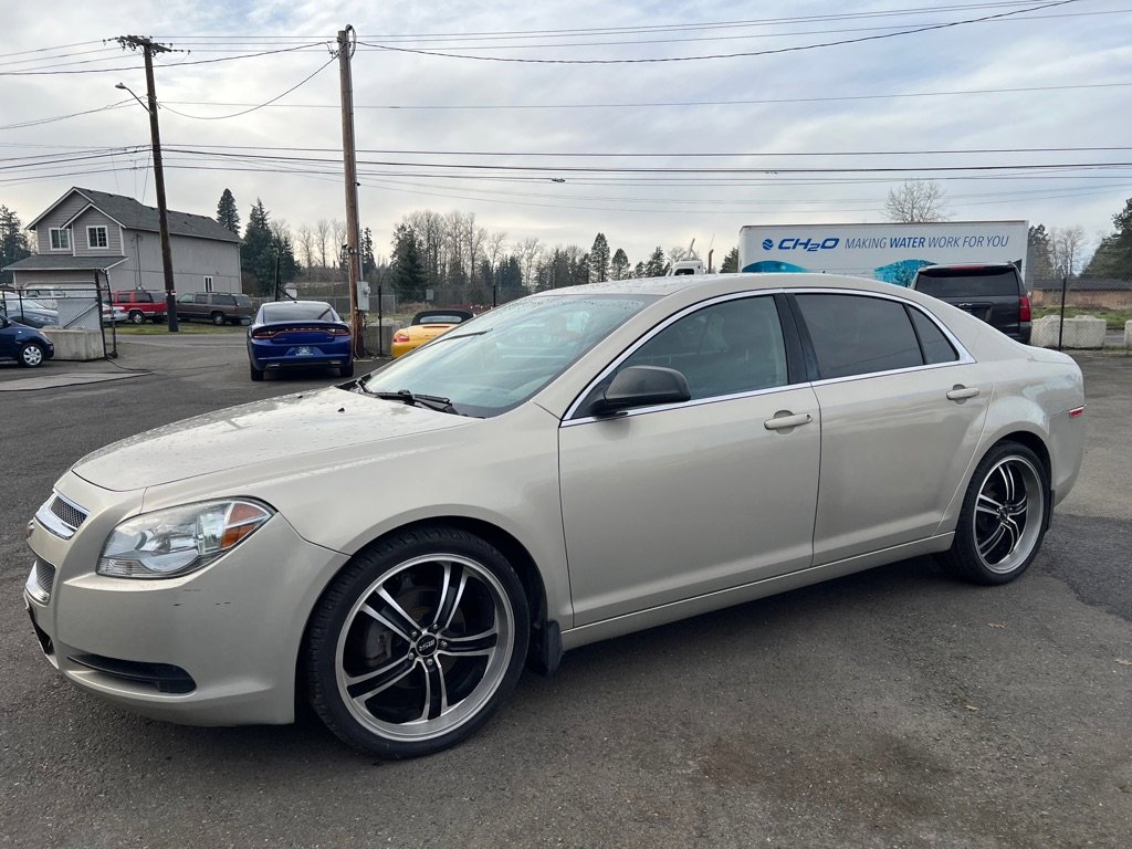 Used 2011 Chevrolet Malibu LS image 3