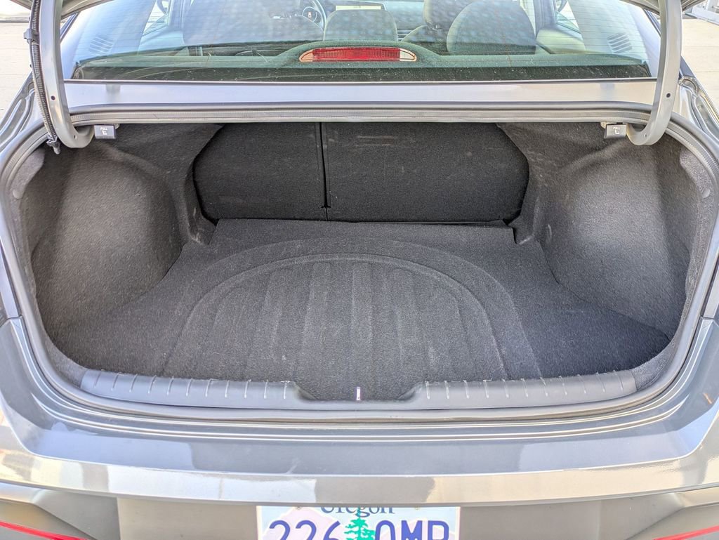 Used 2025 Hyundai Elantra SEL image 26