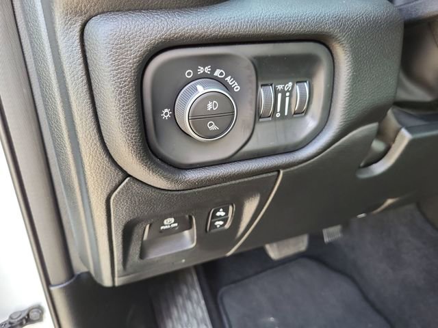 Used 2025 RAM 1500 Lone Star image 14