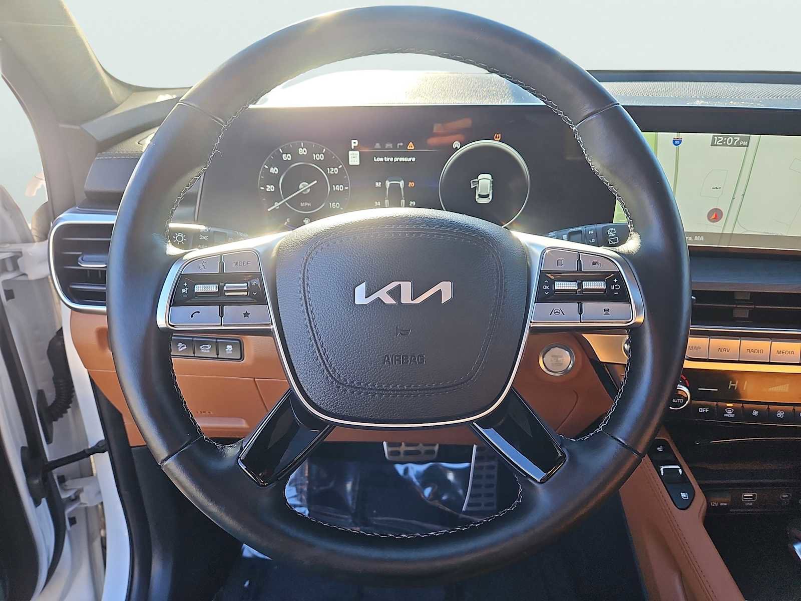 Used 2023 Kia Telluride SX Prestige X-Pro image 32