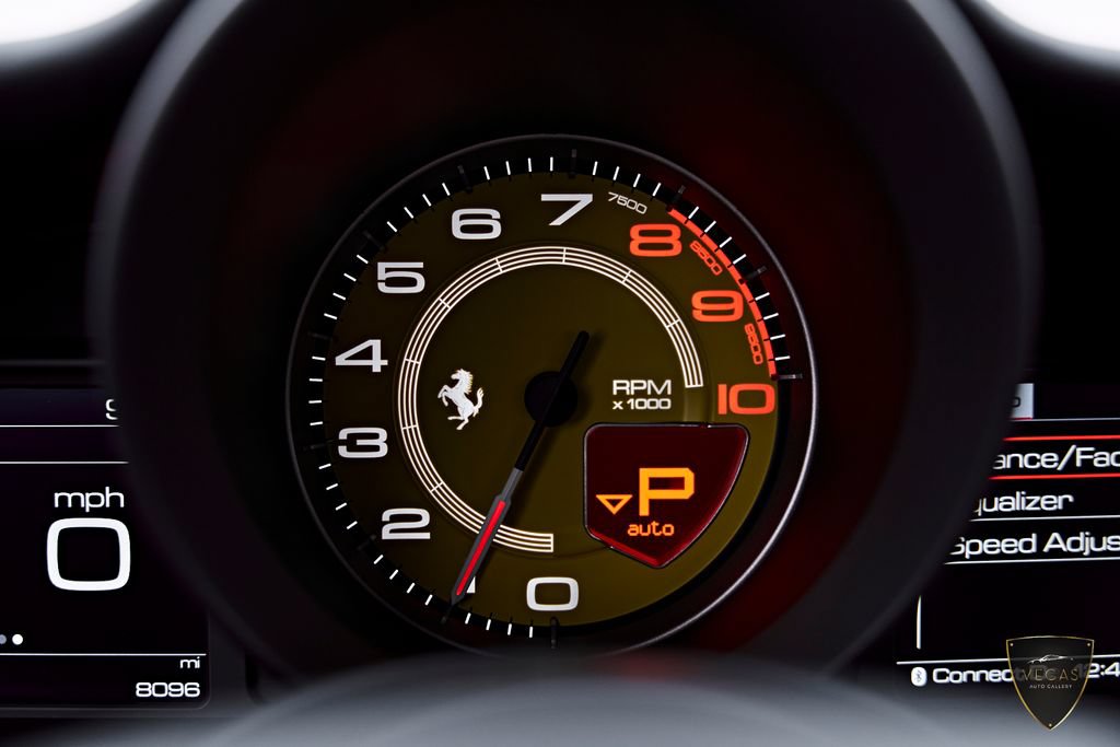 Used 2018 Ferrari 488 GTB RWD image 67