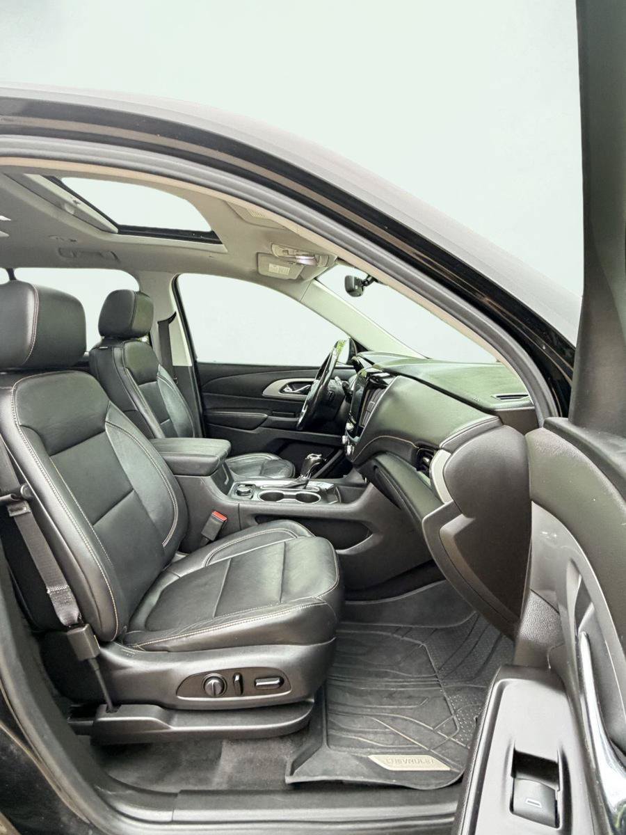 Used 2020 Chevrolet Traverse RS AWD/4WD image 20