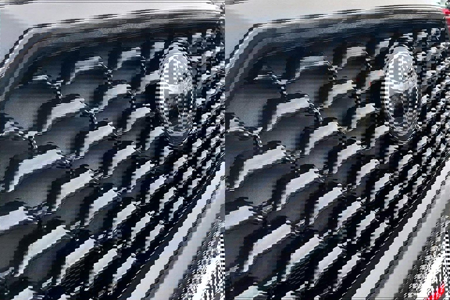 Used 2024 Toyota Corolla Cross L image 27