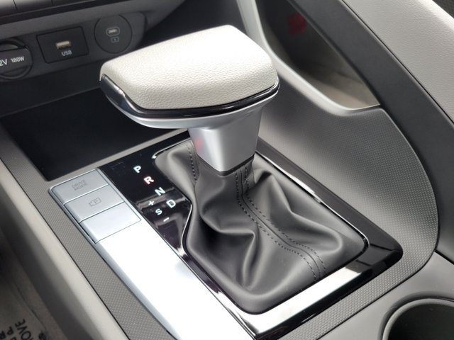 New 2026 Hyundai Elantra SE FWD image 16