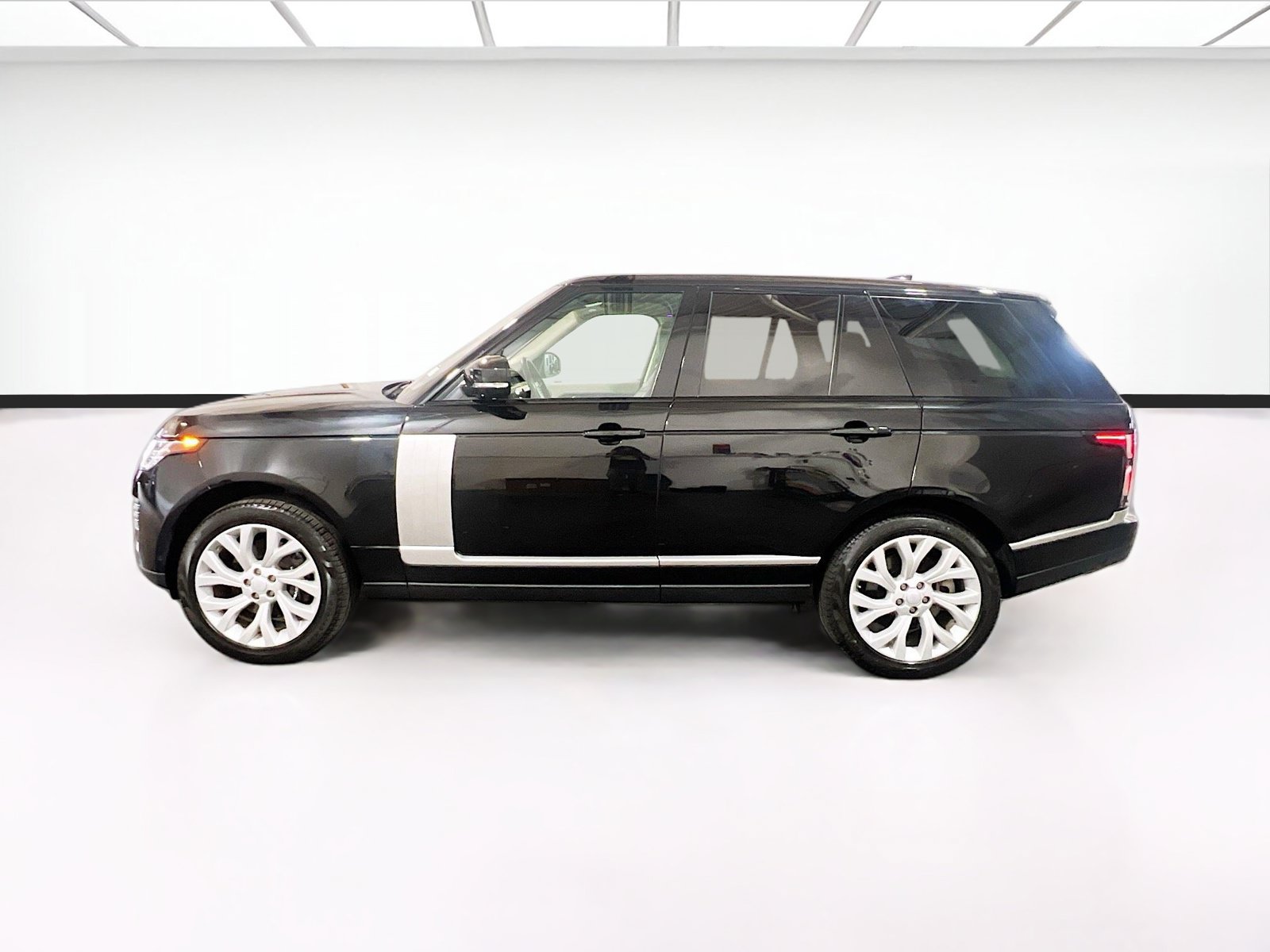 Used 2021 Land Rover Range Rover P525 Westminster Edition AWD/4WD image 25