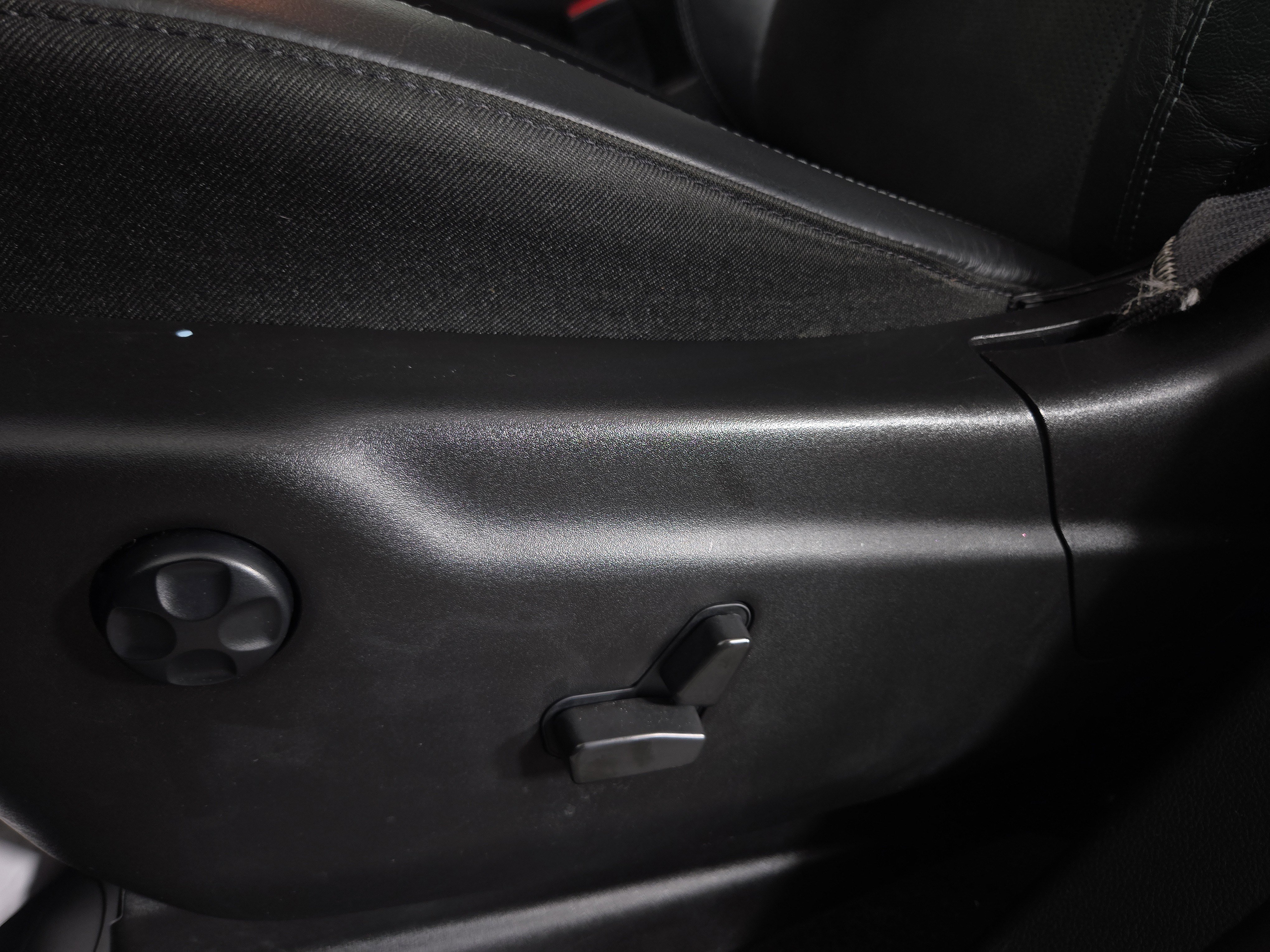 Used 2022 Dodge Durango GT image 33