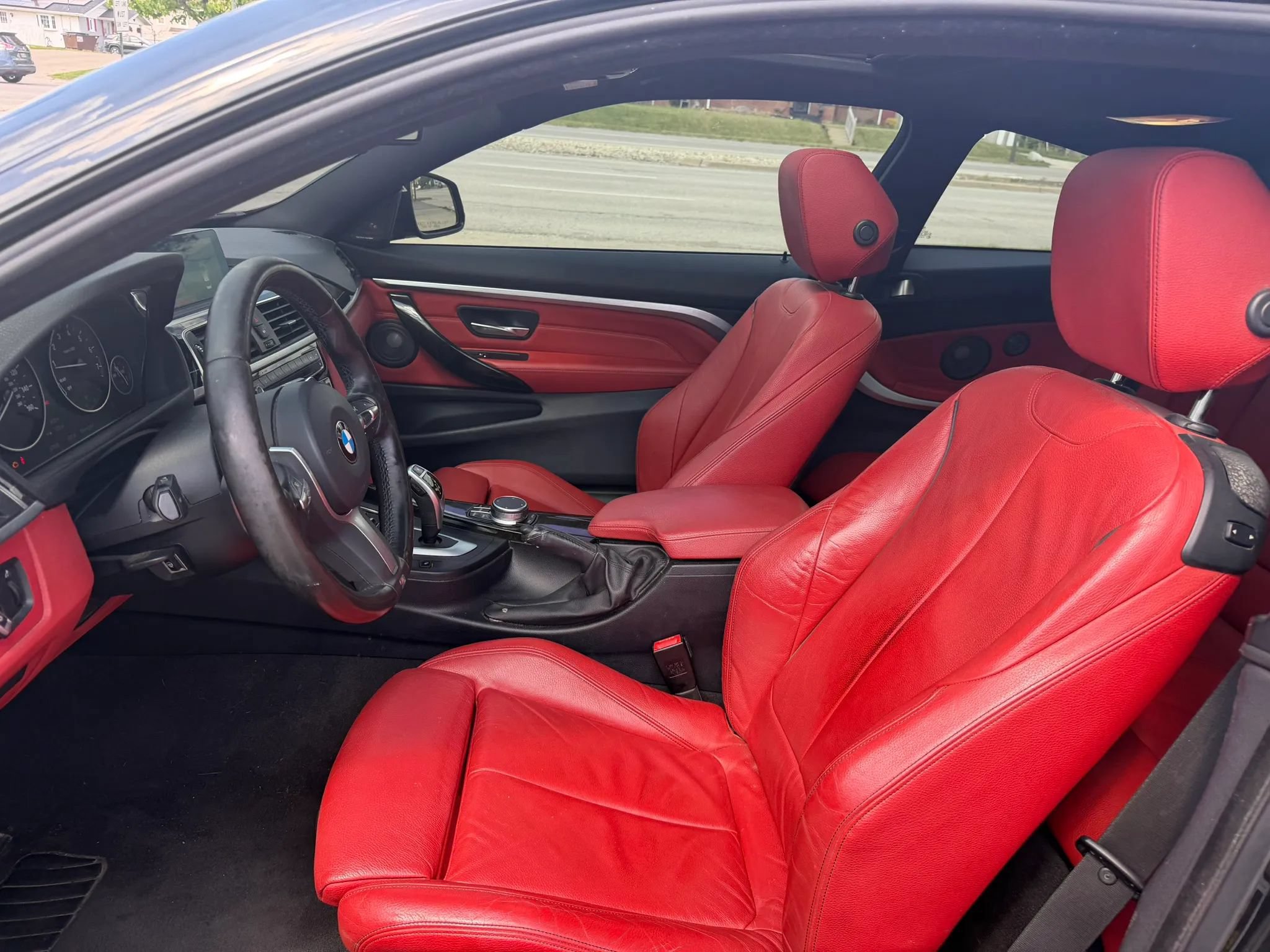 Used 2020 BMW 440i xDrive Coupe w/ M Sport Package AWD/4WD image 13