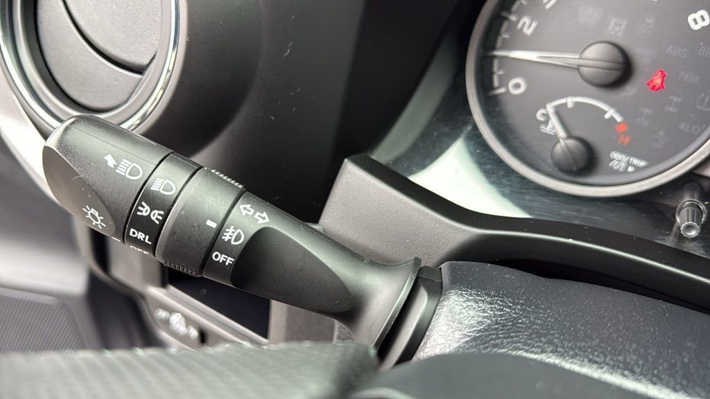 Used 2019 Toyota Tacoma TRD Off-Road image 23