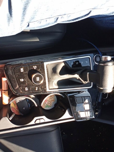 Used 2025 Kia Sportage EX image 18