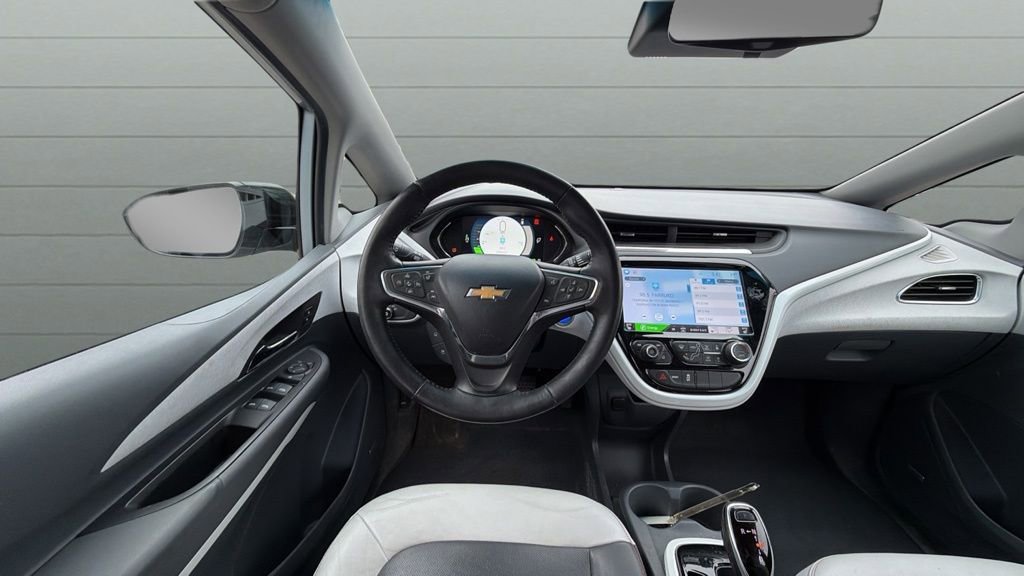 Used 2017 Chevrolet Bolt Premier w/ Driver Confidence II Package image 11