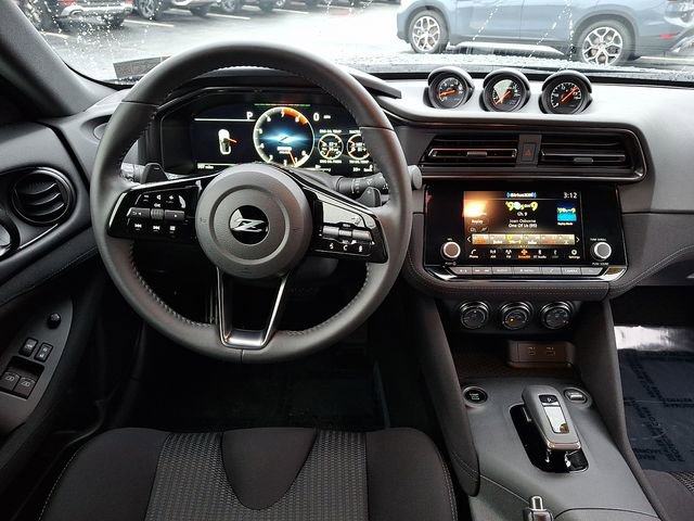 Used 2025 Nissan Z Sport w/ Floor Mat Package image 10