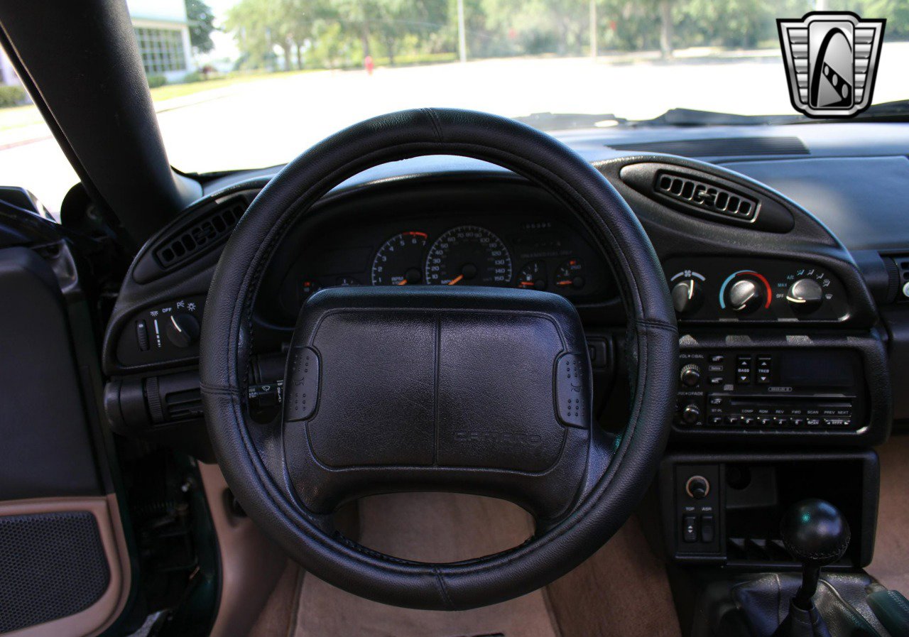 Used 1995 Chevrolet Camaro Z28 image 18