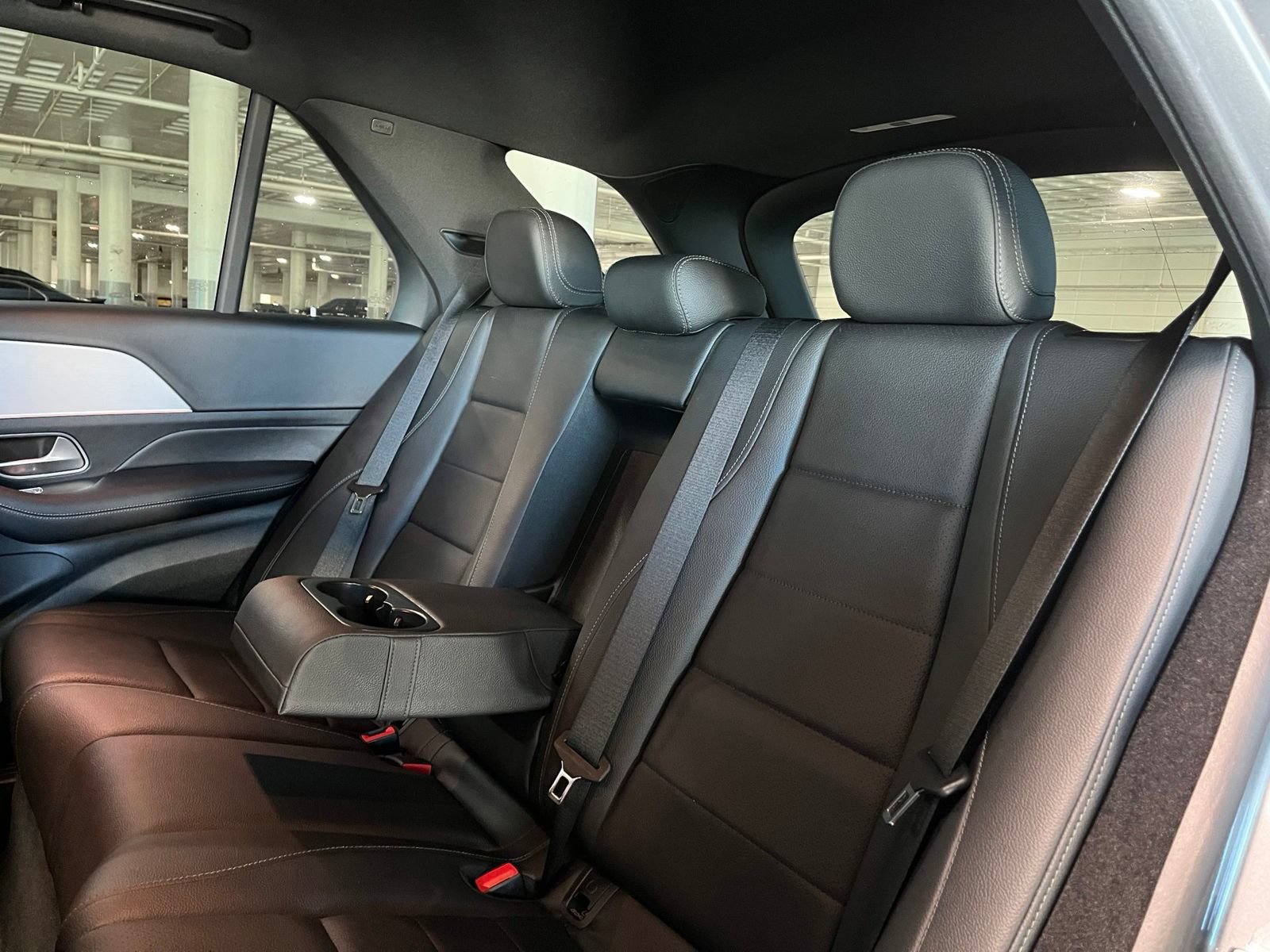 Used 2022 Mercedes-Benz GLE 350 4MATIC w/ Premium Package image 37