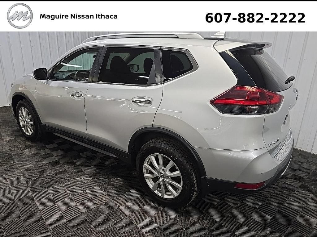 Used 2018 Nissan Rogue SV AWD/4WD image 10