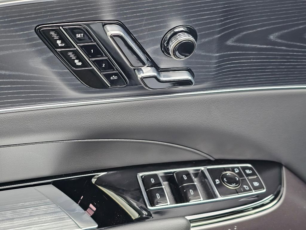 New 2026 Cadillac Lyriq Sport AWD/4WD image 22