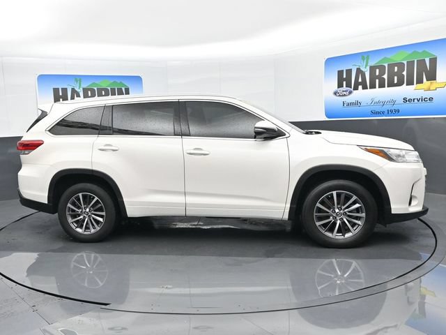 Used 2018 Toyota Highlander XLE FWD image 7