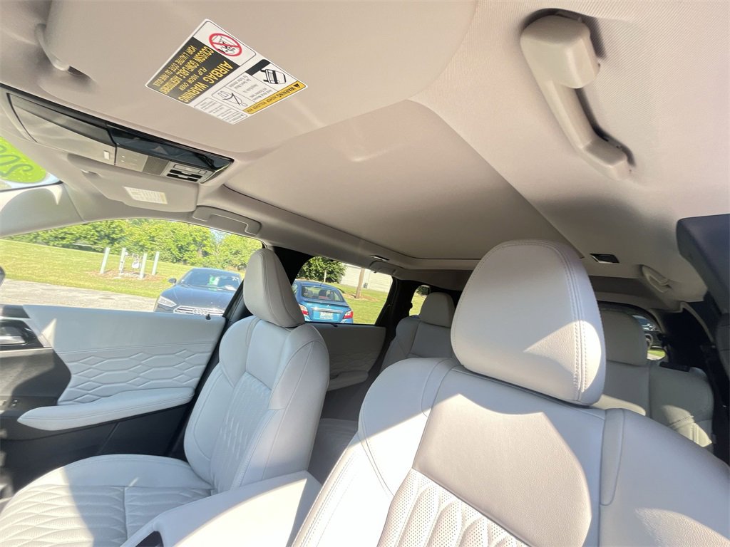 New 2025 Mitsubishi Outlander AWD image 22