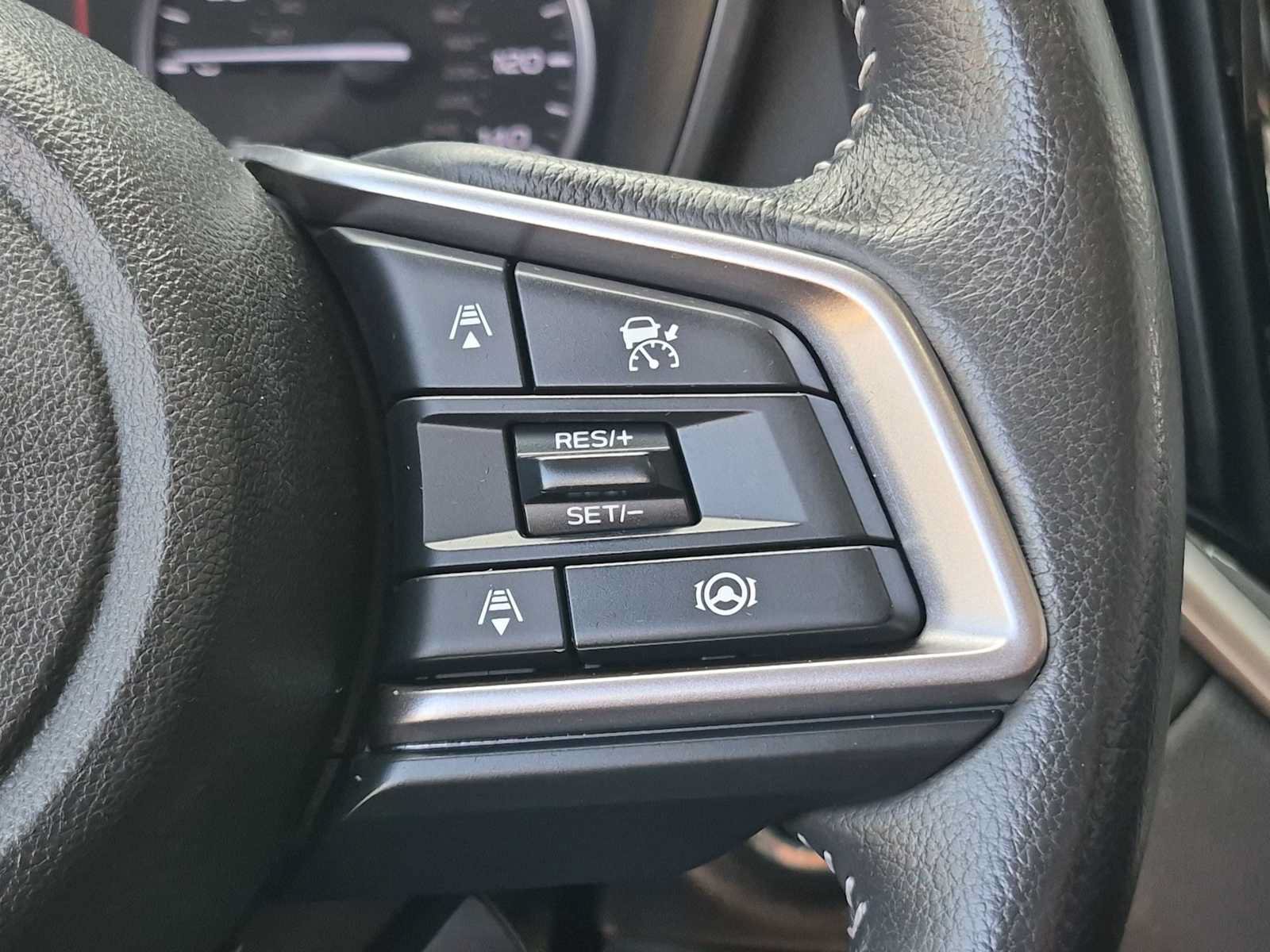 Used 2023 Subaru Ascent Limited w/ Technology Package AWD/4WD image 24