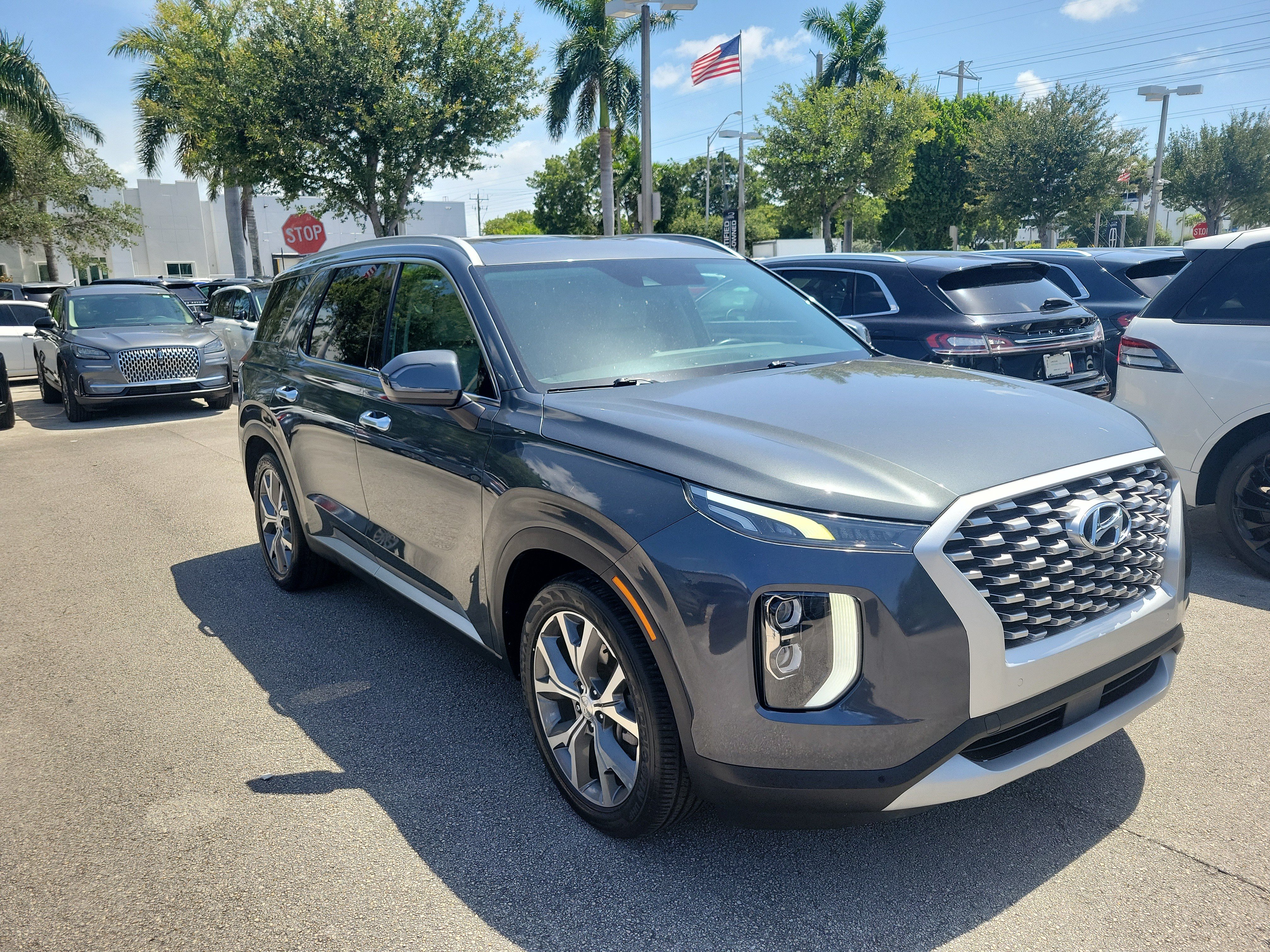 Used 2022 Hyundai Palisade SEL w/ 8P Bench Seat Package FWD image 24