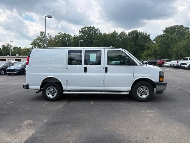Used 2025 GMC Savana 2500 w/ Driver Convenience Package RWD image 9