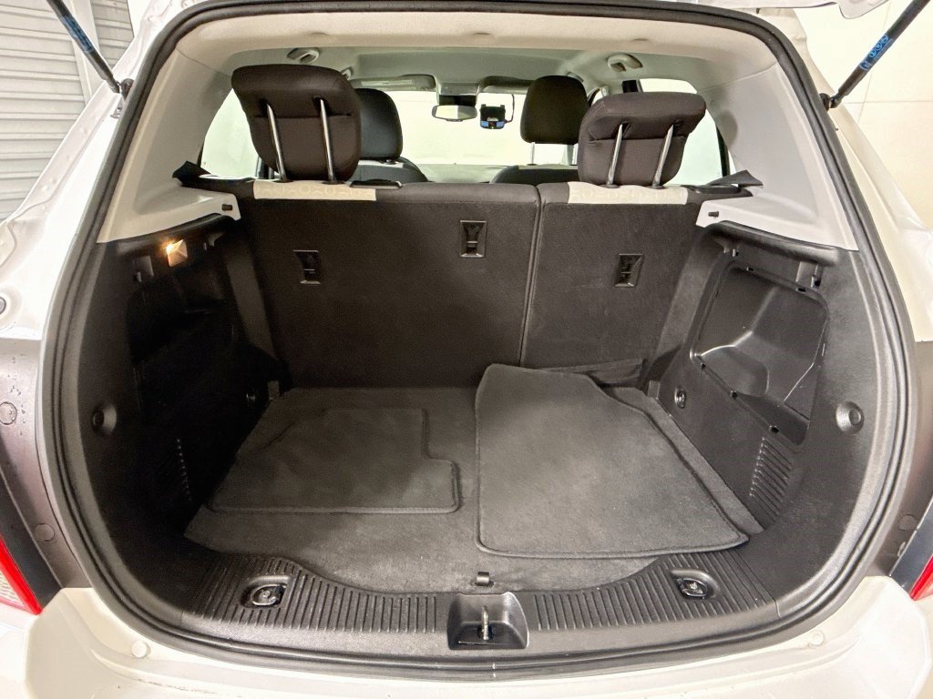 Used 2020 Chevrolet Trax LS FWD image 32