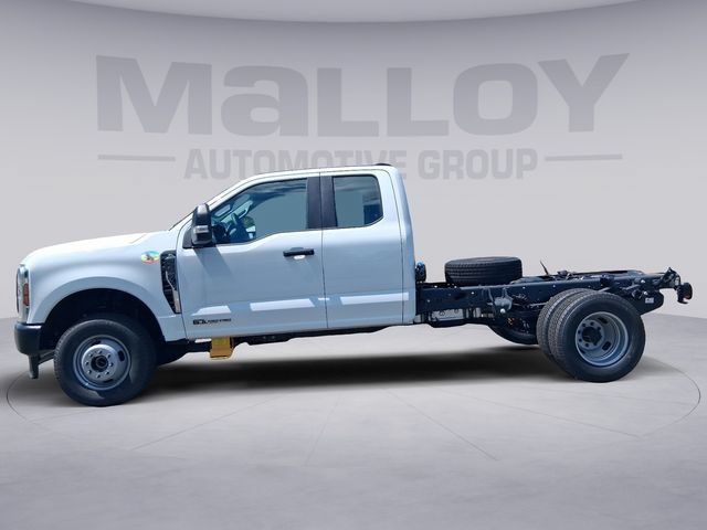 New 2026 Ford F350 XL w/ Snow Plow Prep Package AWD/4WD image 2
