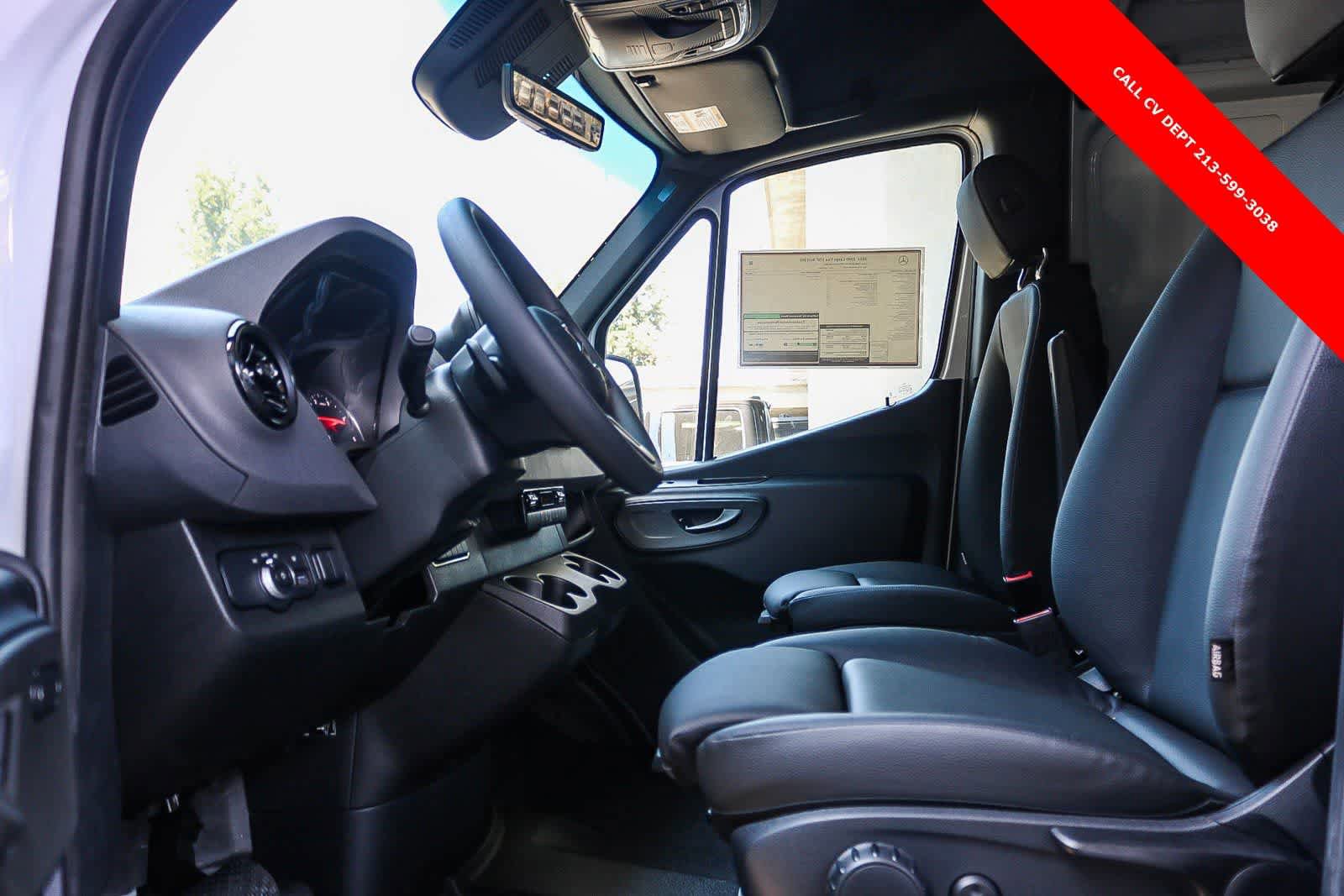 Used 2024 Mercedes-Benz Sprinter 2500 image 18