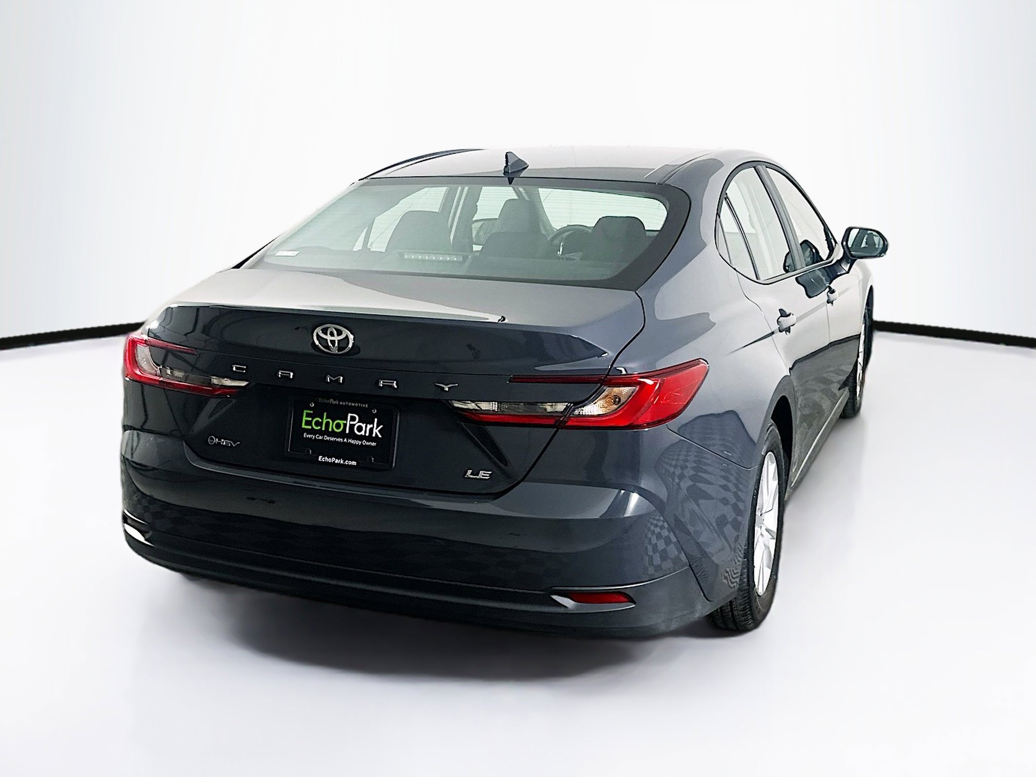 Used 2026 Toyota Camry LE image 9