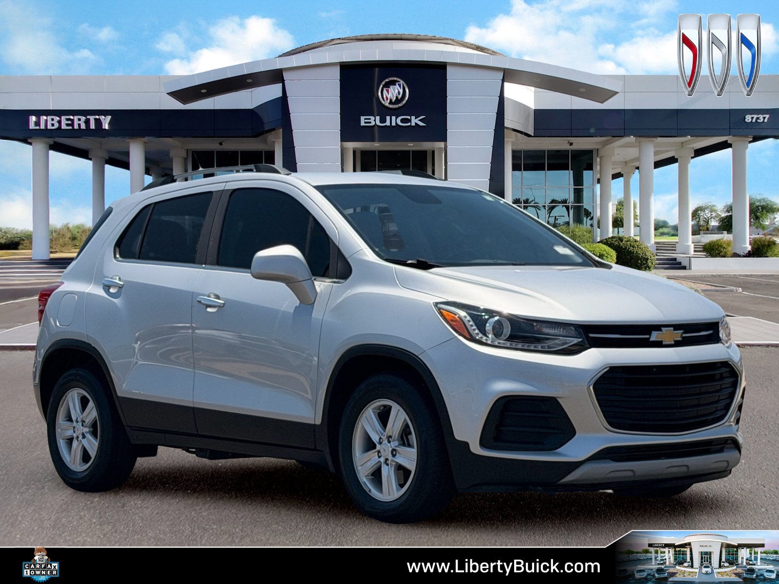 Used 2020 Chevrolet Trax LT w/ LT Convenience Package FWD image 1