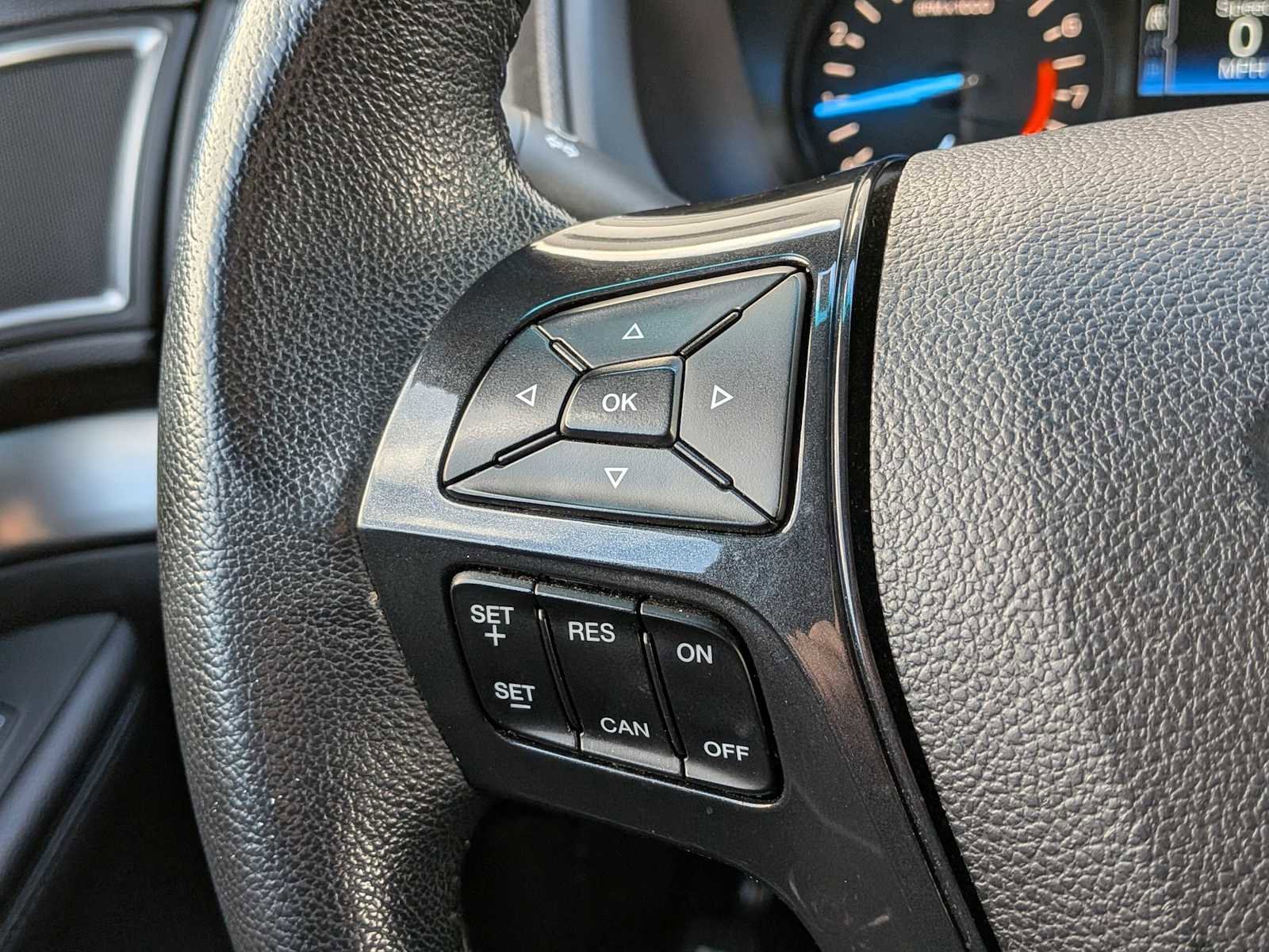 Used 2019 Ford Explorer XLT image 22