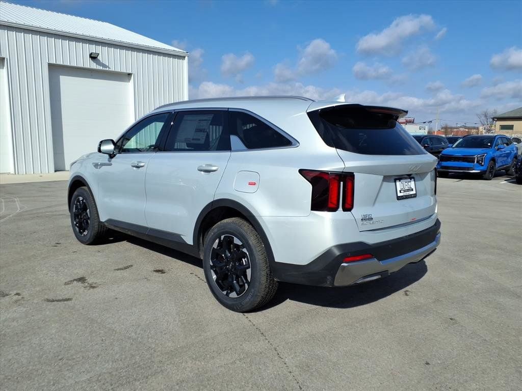 New 2026 Kia Sorento S image 4
