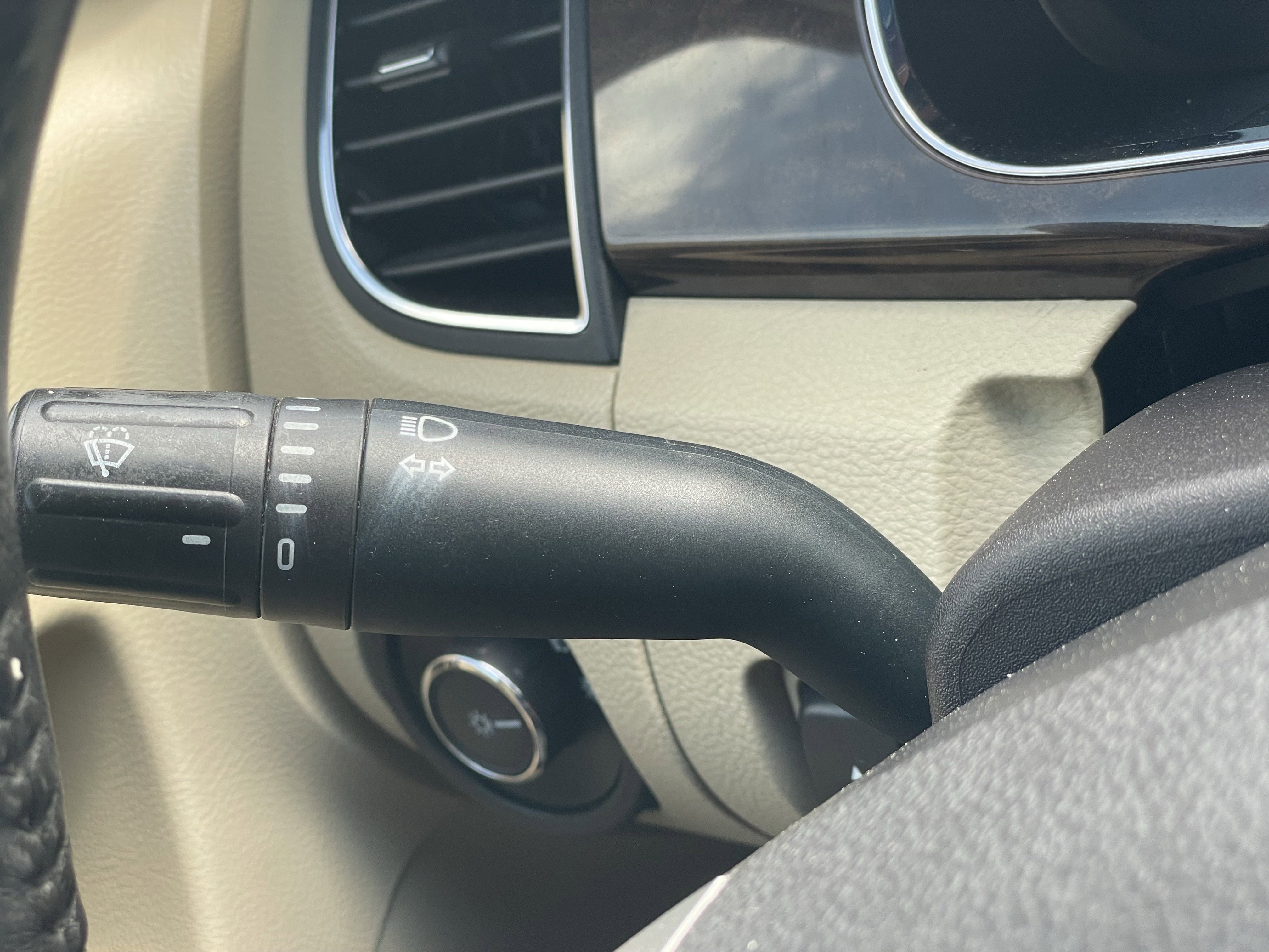Used 2013 Ford Taurus Limited FWD image 17