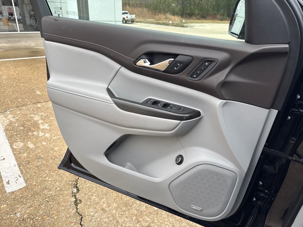 Used 2022 GMC Acadia SLT w/ Preferred Package image 23