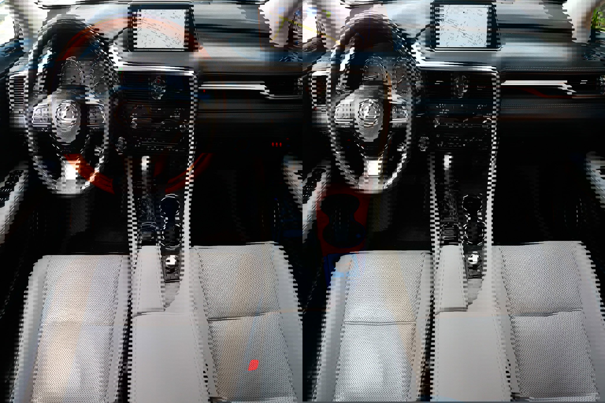 Used 2017 Lexus RX 350 F Sport image 2