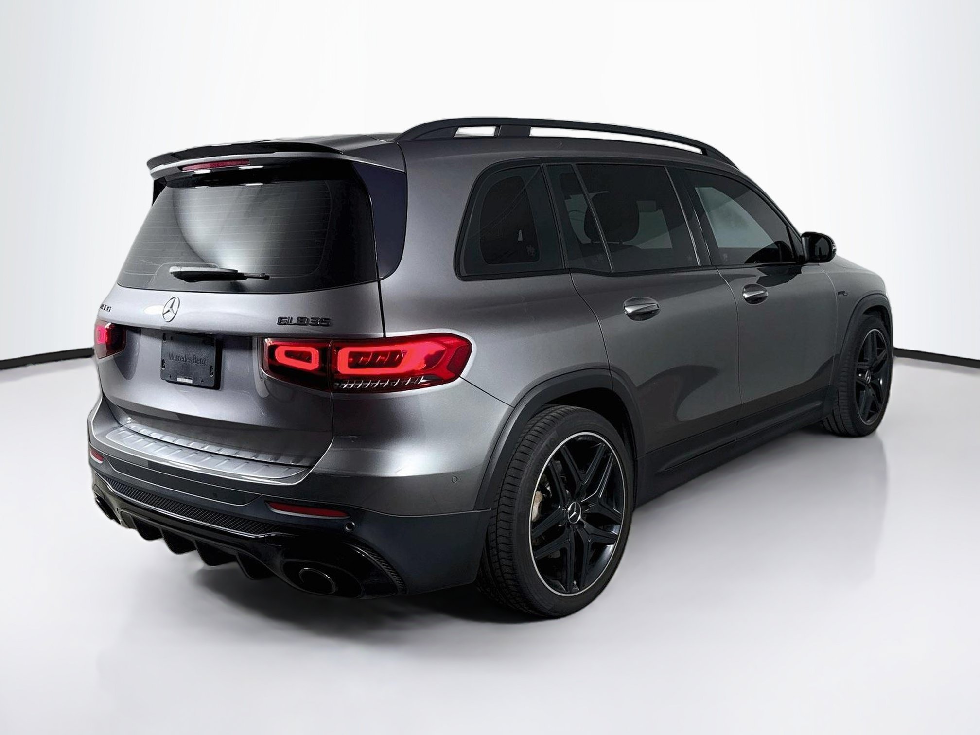 Used 2021 Mercedes-Benz GLB 35 AMG 4MATIC image 32